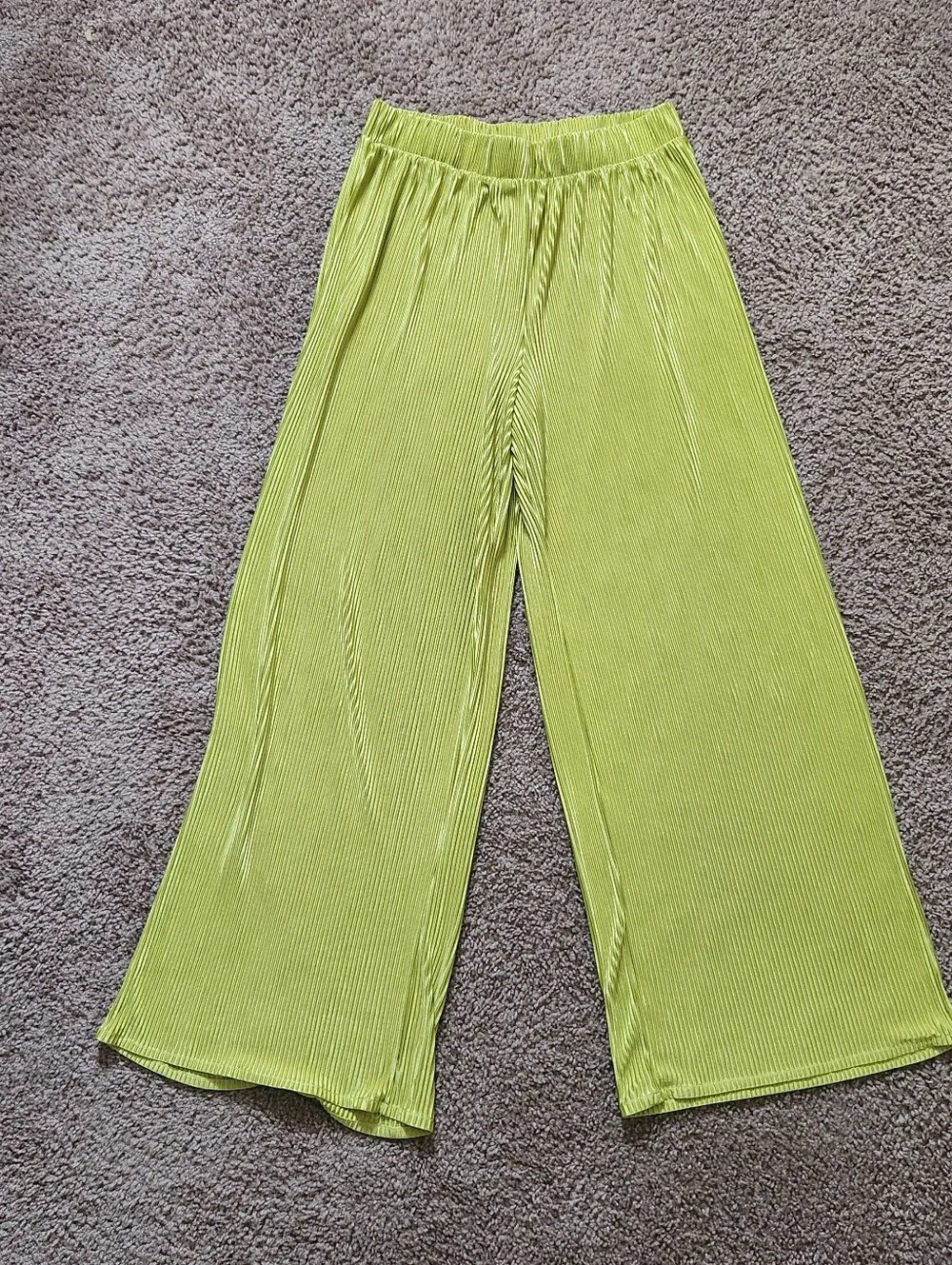 Two Piece Lime Green Pants Set
